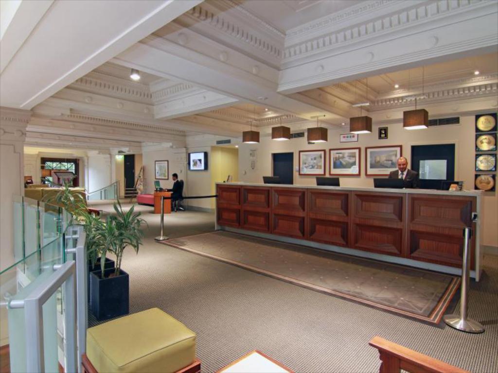 Batman'S Hill On Collins Hotel Melbourne Exterior photo