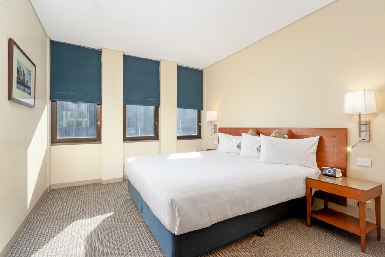 Batman'S Hill On Collins Hotel Melbourne Exterior photo